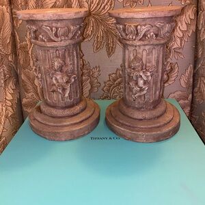 PAIR DECORATIVE CORINTHIAN STYLE CHERUB PILLAR PEDESTALS